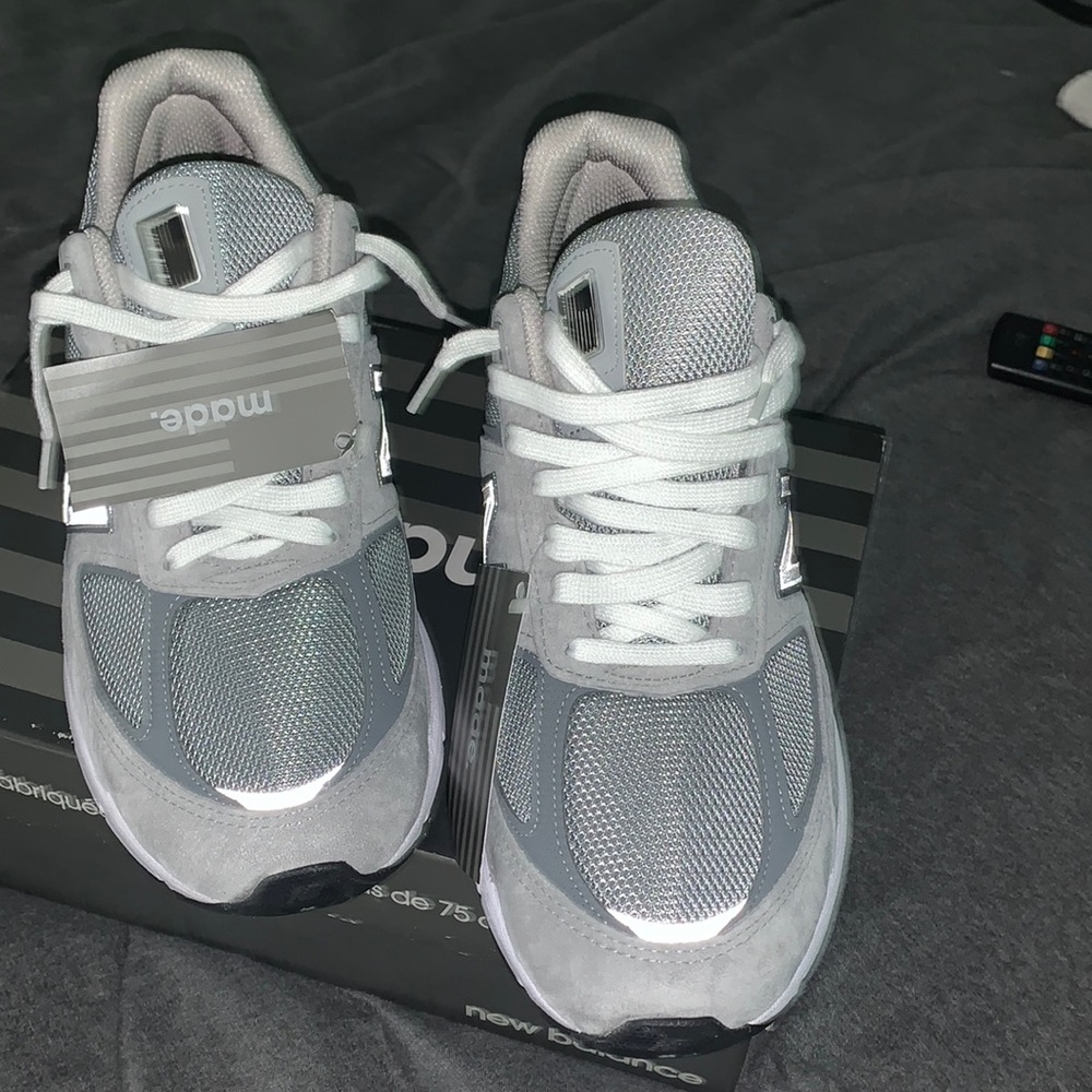 New Balance men sneakers